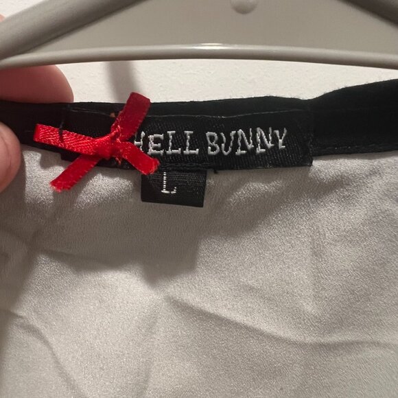 Hell Bunny Button-Up Blouse Size L in White with Spiders on Black Collar - Picture 3 of 5